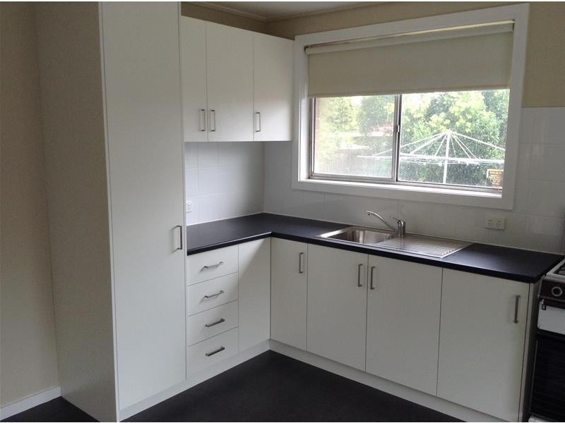 13 Mackie Road, Mulgrave VIC 3170