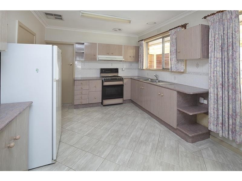 102 Gladstone Road, Dandenong North VIC 3175