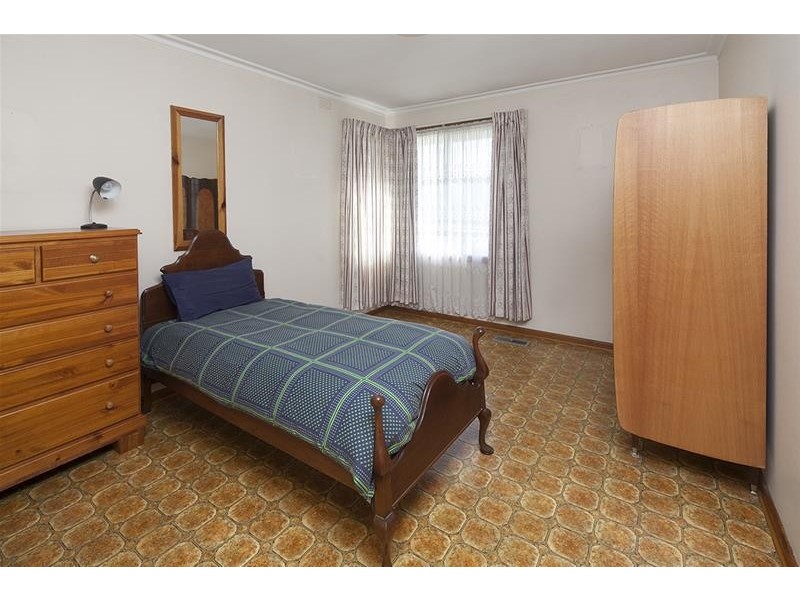 102 Gladstone Road, Dandenong North VIC 3175