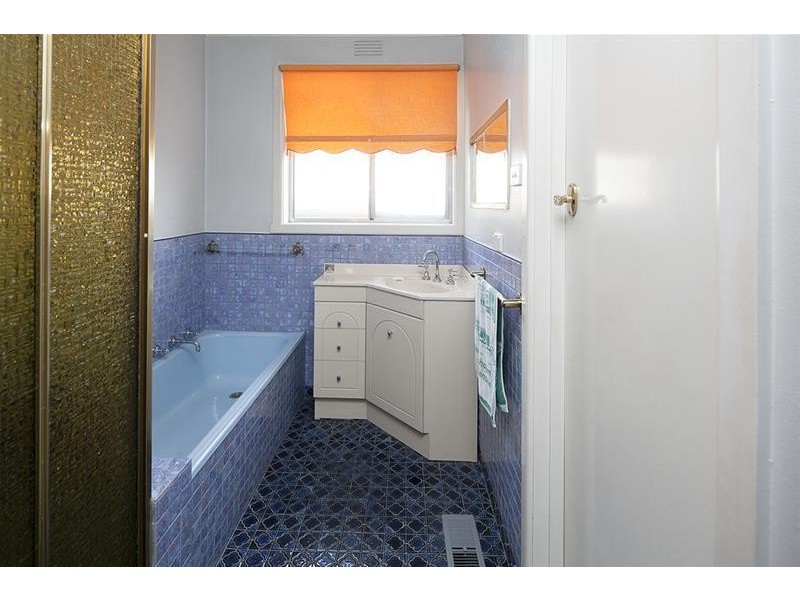 102 Gladstone Road, Dandenong North VIC 3175