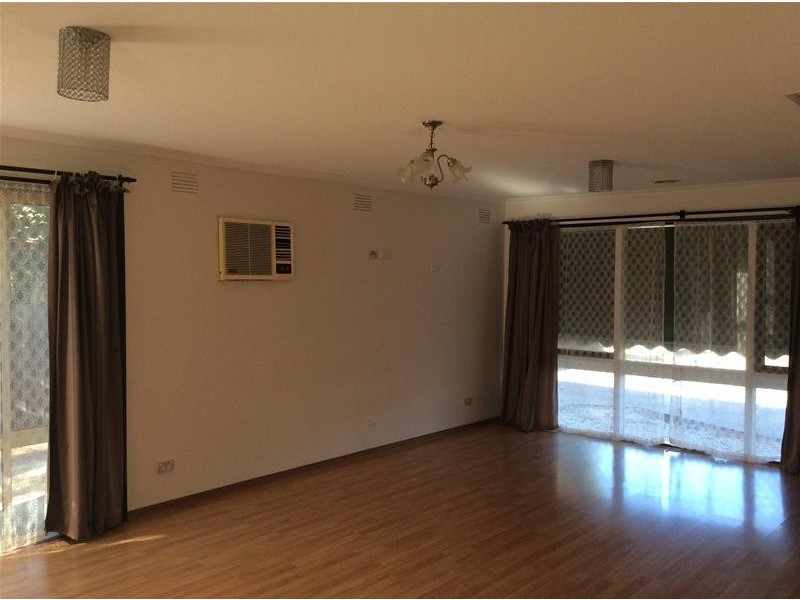 78 Scotsburn Way, Endeavour Hills VIC 3802