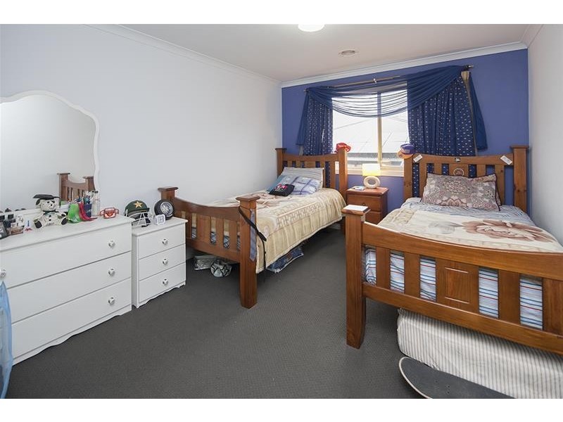 4 Roselea Place, Narre Warren North VIC 3804