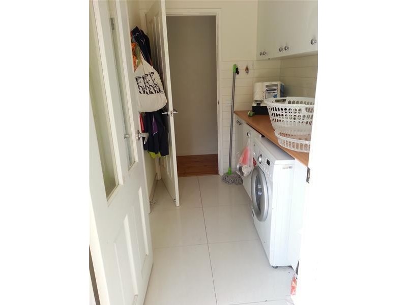 8 Leprosa Court, Endeavour Hills VIC 3802