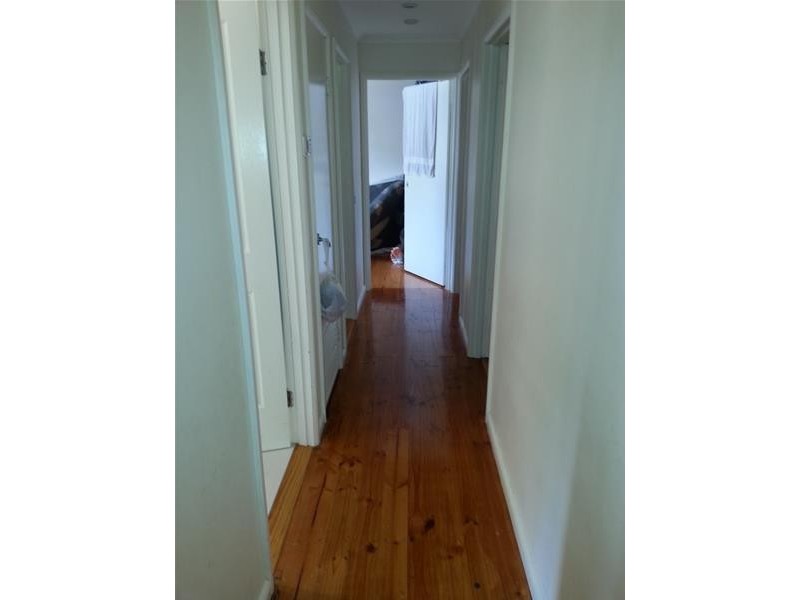 8 Leprosa Court, Endeavour Hills VIC 3802