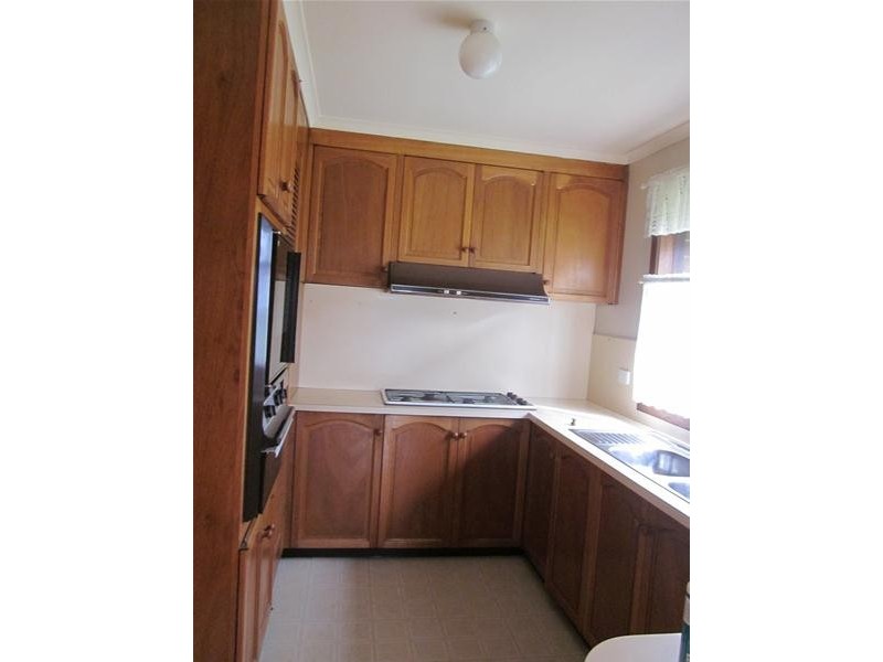 31 Thomas Mitchell Drive, Endeavour Hills VIC 3802