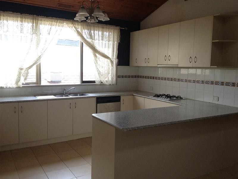 2 Nowell Court, Endeavour Hills VIC 3802