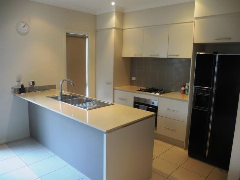 26 Manuscript Drive, Endeavour Hills VIC 3802