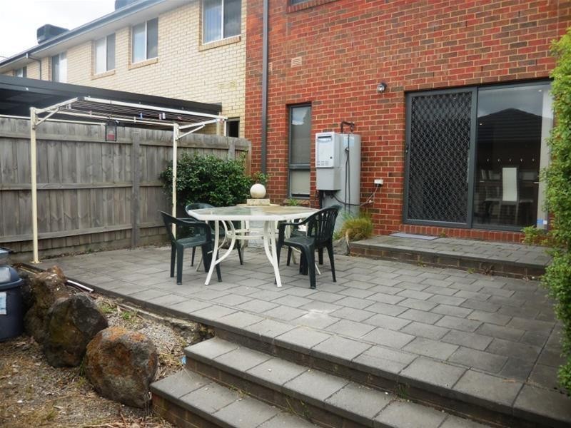 26 Manuscript Drive, Endeavour Hills VIC 3802