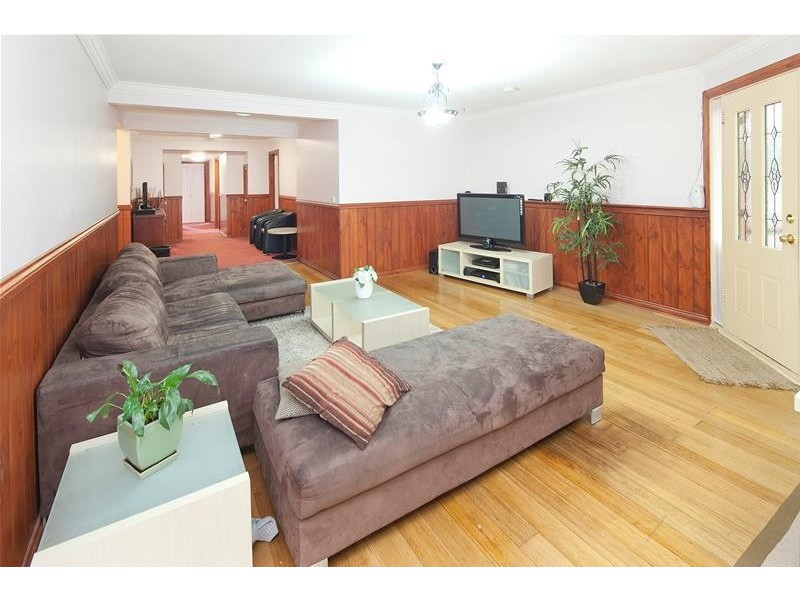 7 Warren Court, Dandenong North VIC 3175