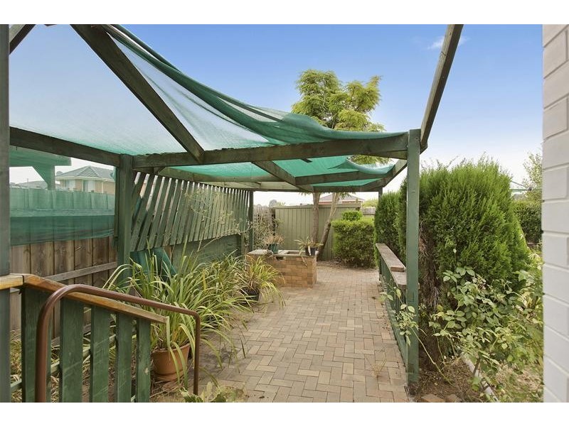 98 Illawarra  Crescent, Dandenong North VIC 3175