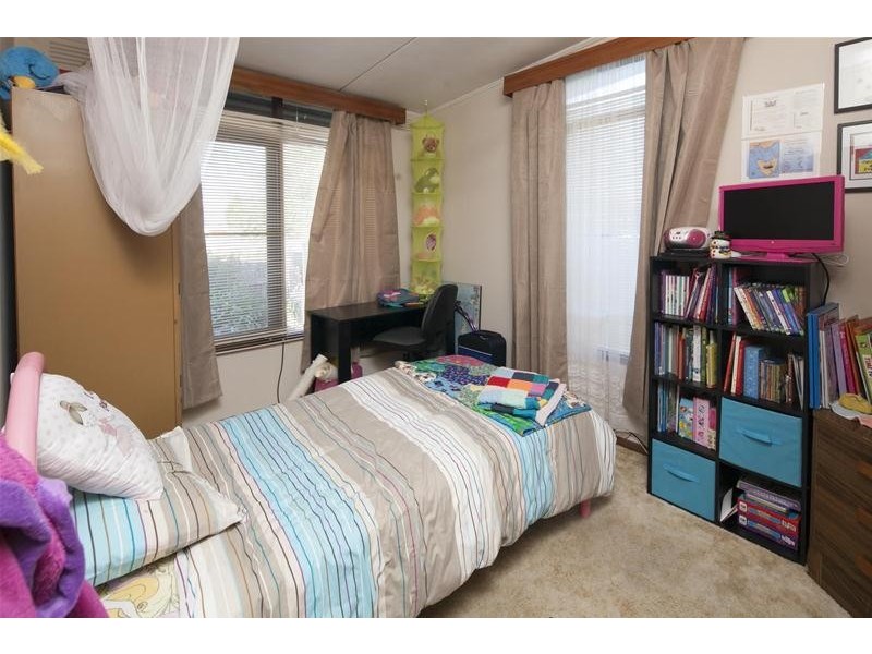 32 Booth Crescent, Dandenong North VIC 3175