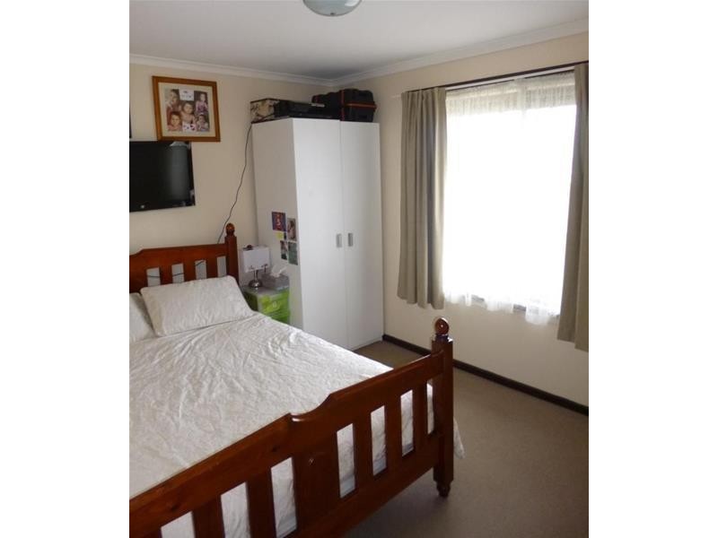 4/247 Gladstone Road, Dandenong North VIC 3175