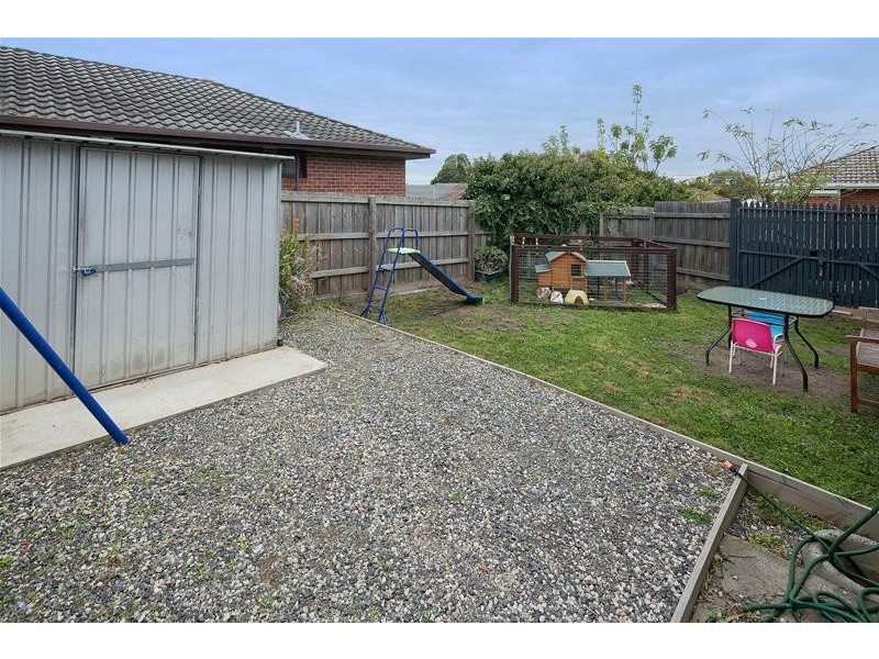 4/247 Gladstone Road, Dandenong North VIC 3175