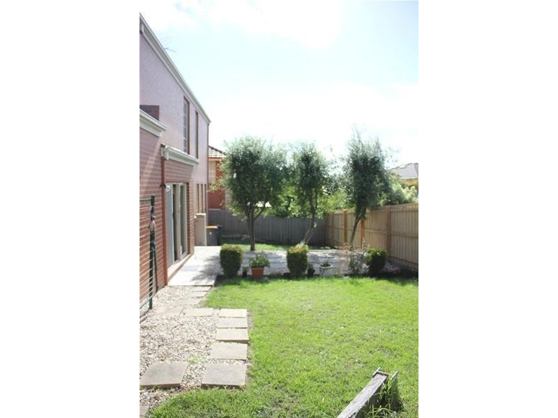 16 Morawa Drive, Mulgrave VIC 3170