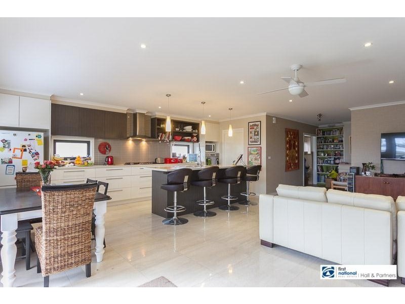 32 Jacaranda Street, Doveton VIC 3177