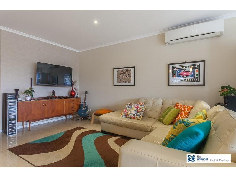 32 Jacaranda Street, Doveton VIC 3177