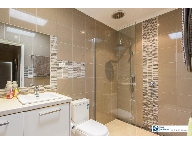 32 Jacaranda Street, Doveton VIC 3177