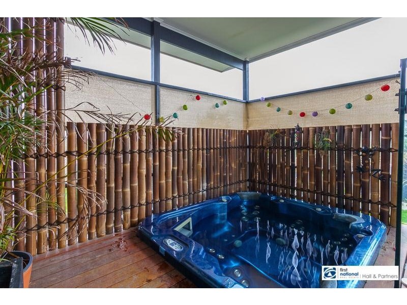 32 Jacaranda Street, Doveton VIC 3177