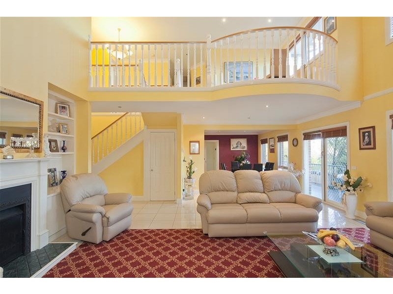 2 Classic Court, Berwick VIC 3806