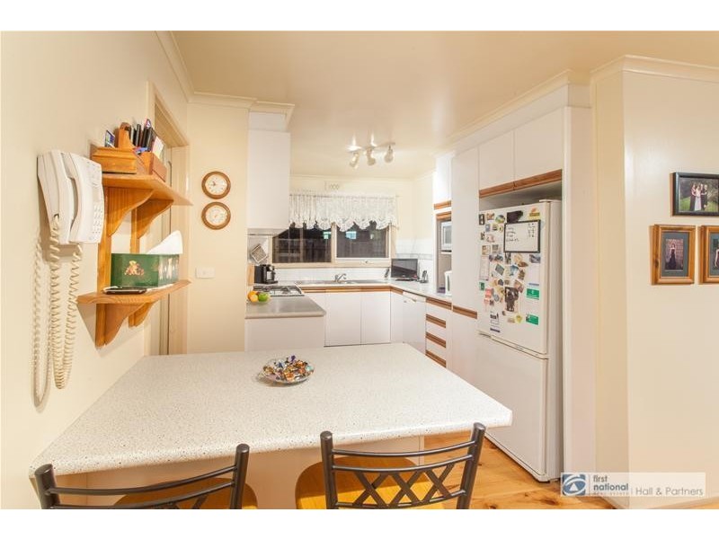 80 Tiverton Drive, Mulgrave VIC 3170