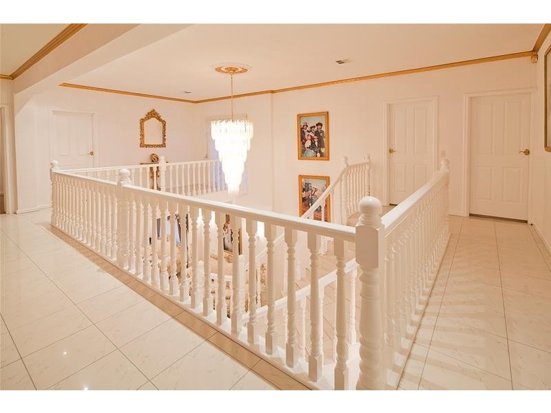 7 Schank  Place, Endeavour Hills VIC 3802