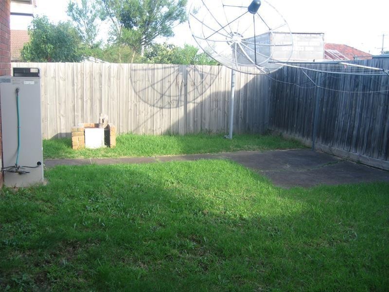 3/10 Day Street, Dandenong VIC 3175