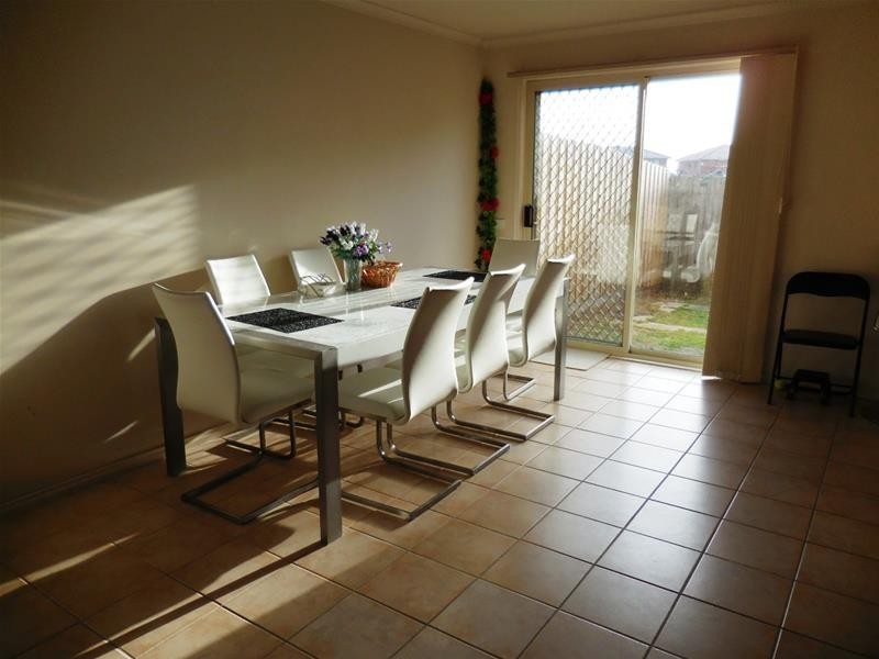 2/36-40 Hennessy Way, Dandenong North VIC 3175