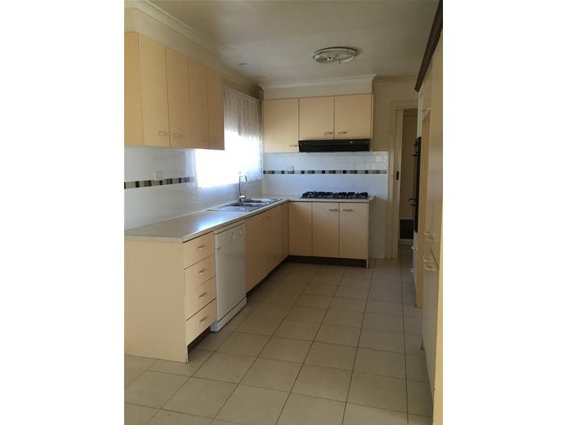 20 Neasham  Drive, Dandenong North VIC 3175