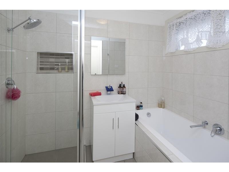 2/15 Adelaide Street, Dandenong VIC 3175