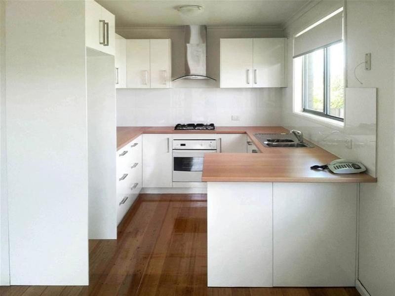 4 Essex Park Drive, Endeavour Hills VIC 3802