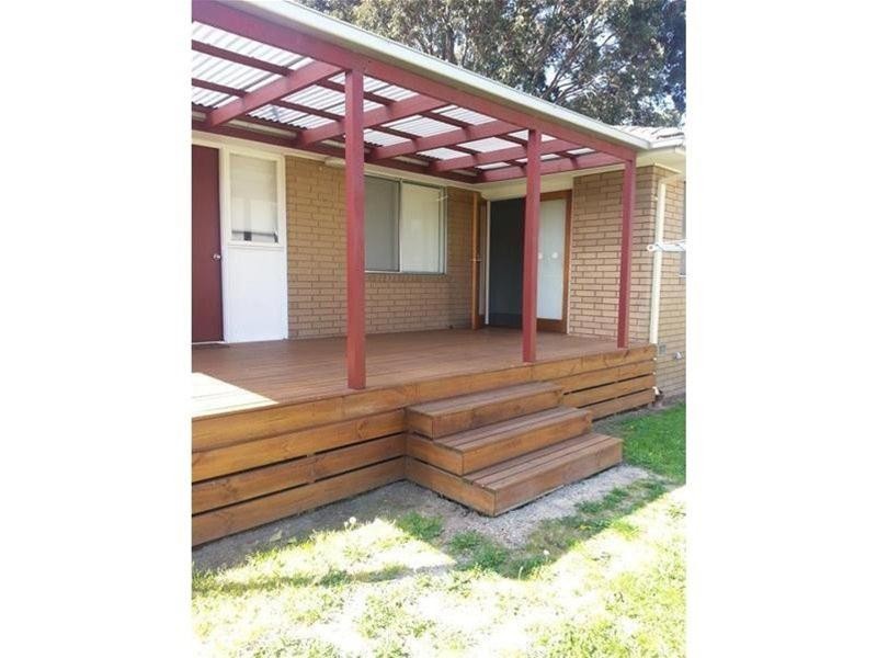 4 Essex Park Drive, Endeavour Hills VIC 3802