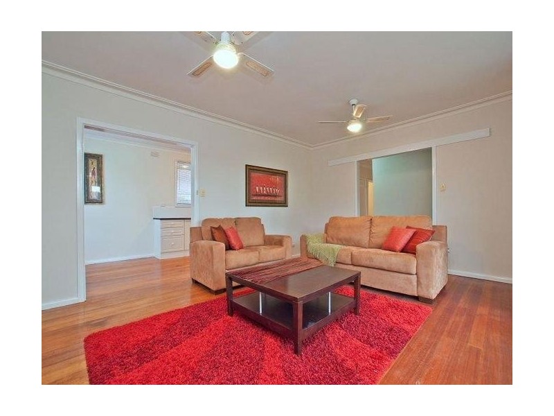 17 Bradshaw Street, Frankston VIC 3199