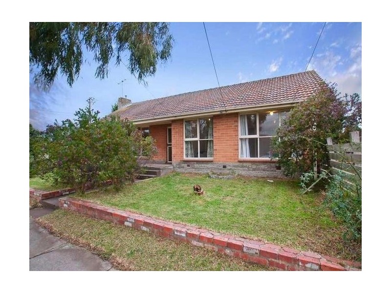 17 Bradshaw Street, Frankston VIC 3199
