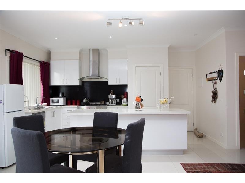 3/5 Blackwood Drive, Hampton Park VIC 3976