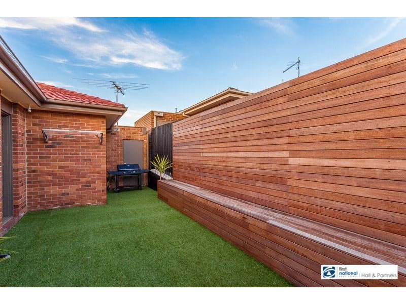 2/3 Jolly Street, Dandenong VIC 3175