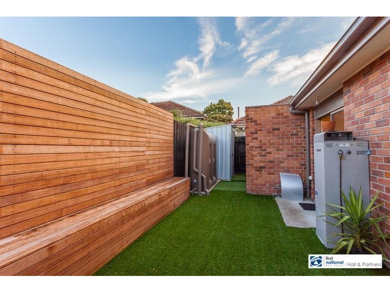 2/3 Jolly Street, Dandenong VIC 3175