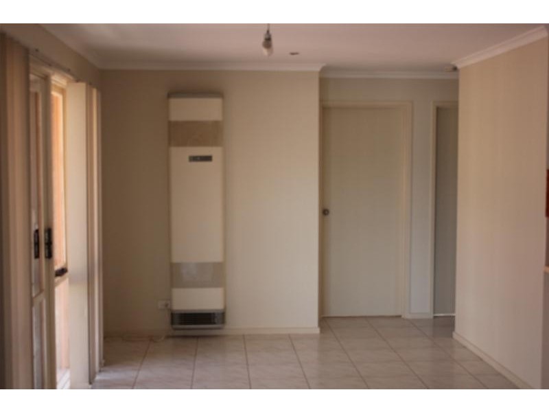 3 Bryson Court, Endeavour Hills VIC 3802