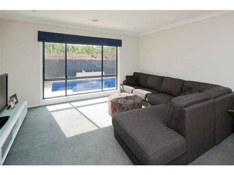 21 Fieldstone Boulevard, Beaconsfield VIC 3807