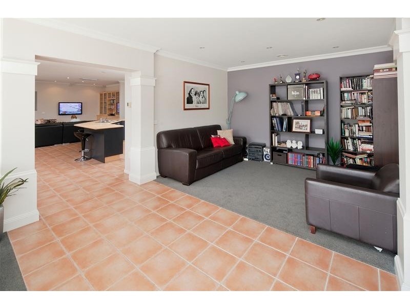 21 Fieldstone Boulevard, Beaconsfield VIC 3807