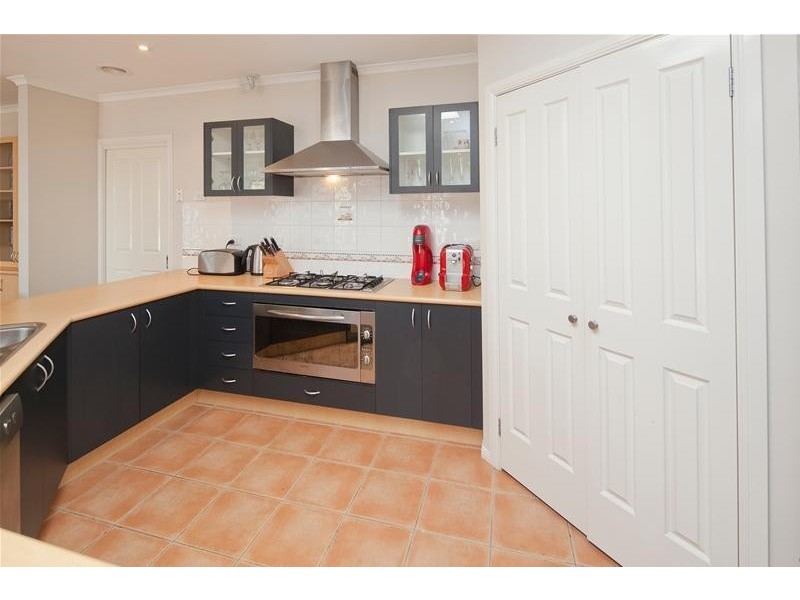 21 Fieldstone Boulevard, Beaconsfield VIC 3807