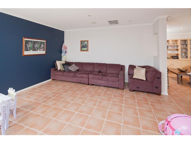 21 Fieldstone Boulevard, Beaconsfield VIC 3807