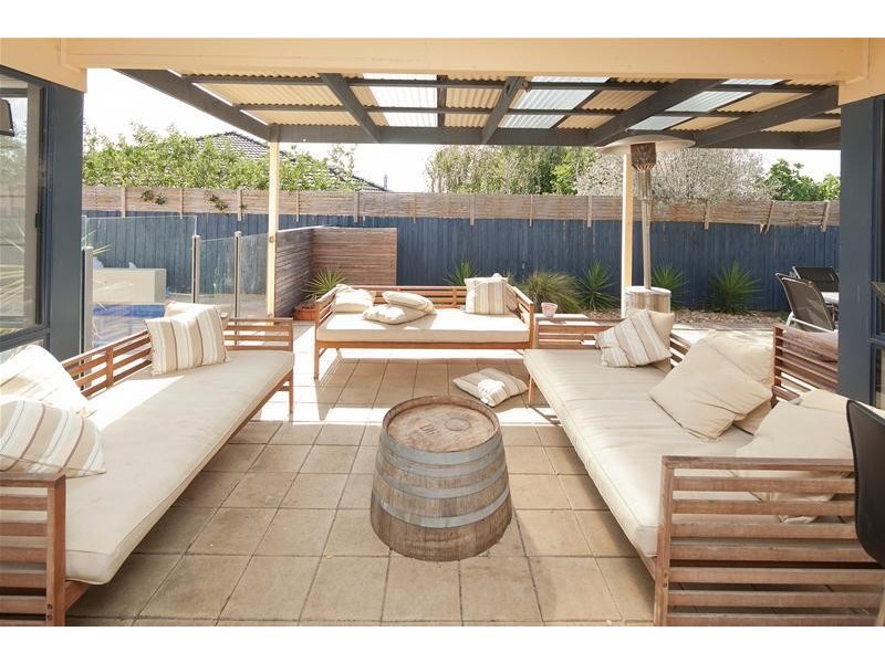 21 Fieldstone Boulevard, Beaconsfield VIC 3807