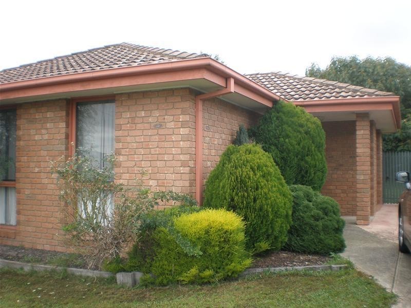 4 Michelle Drive, Hampton Park VIC 3976