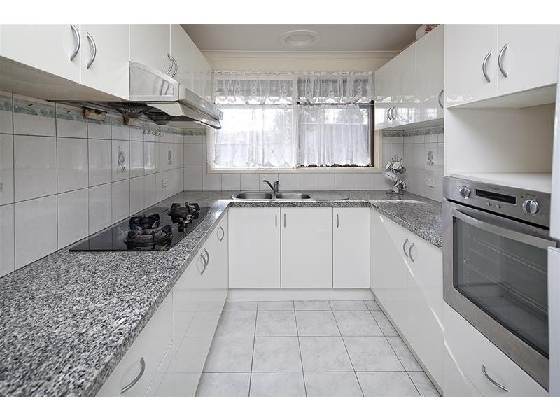 1/16 Kelvinside Road, Noble Park VIC 3174