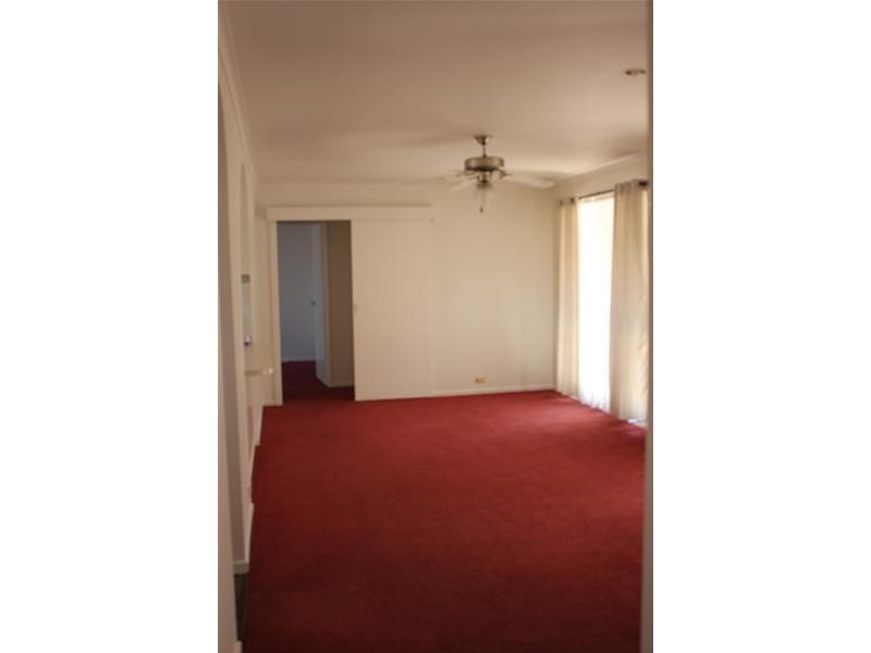 7 Searle Court, Dandenong North VIC 3175