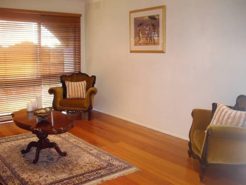 2 Roscoe Court, Noble Park North VIC 3174