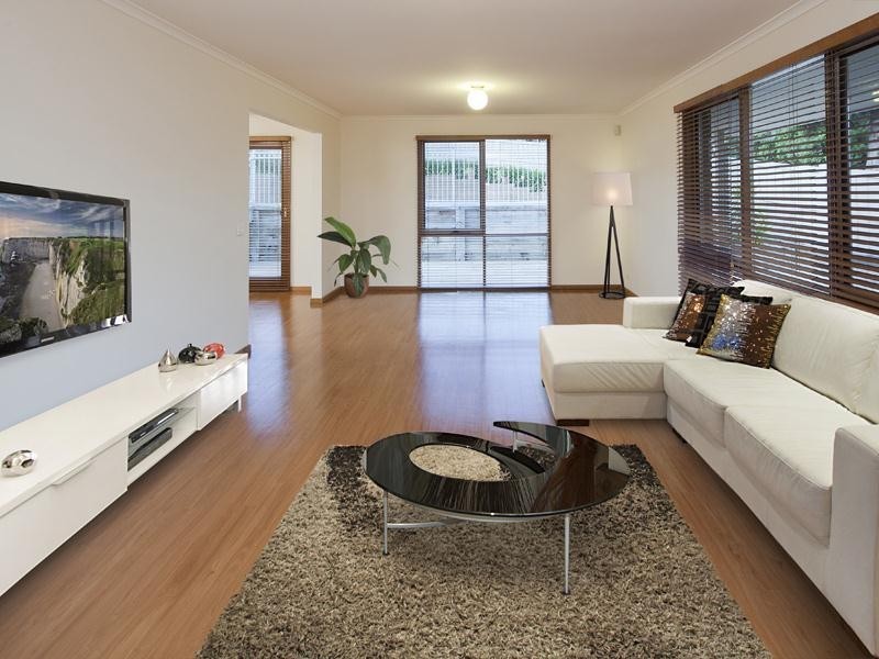 11 Cunningham Drive, Endeavour Hills VIC 3802