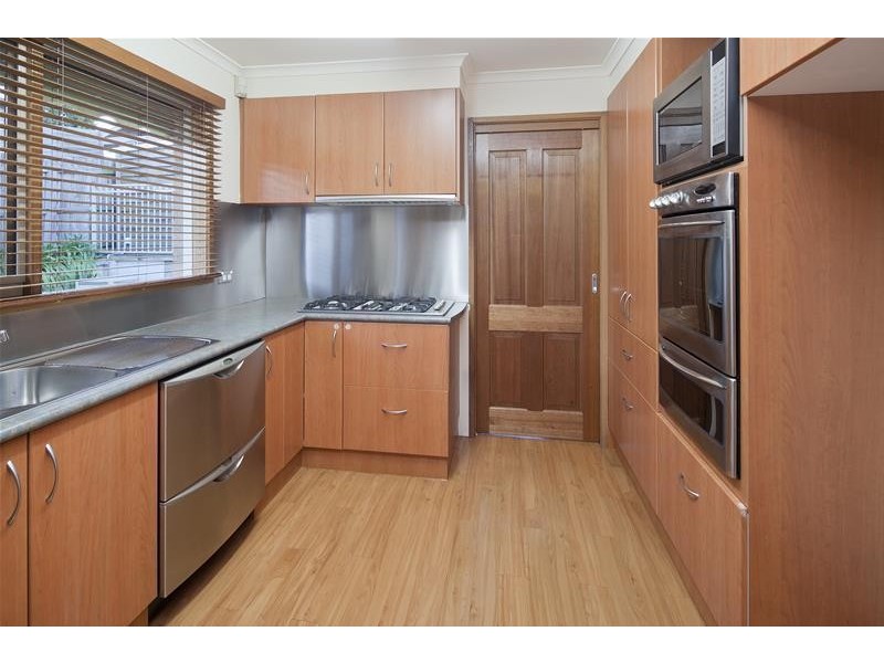 11 Cunningham Drive, Endeavour Hills VIC 3802