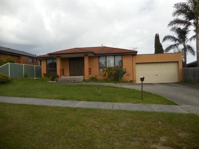 64 Gleneagles Drive, Endeavour Hills VIC 3802