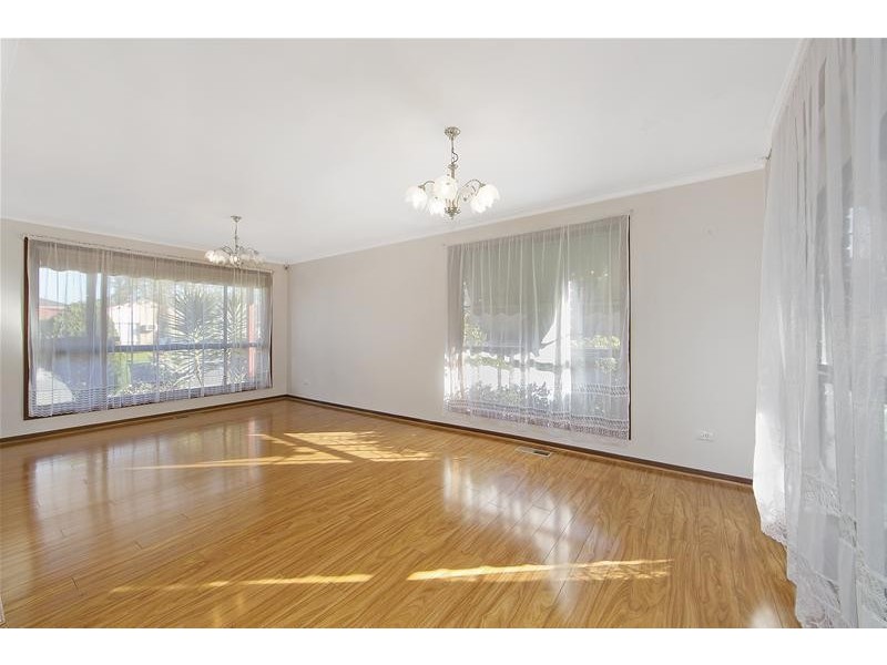 1/11 Falkiner Crescent, Dandenong VIC 3175